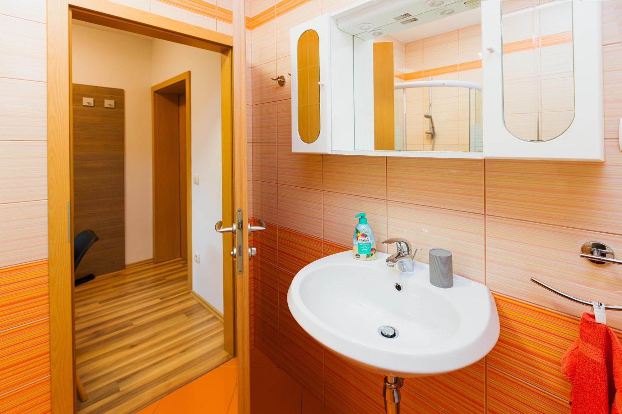 Modern Apartment Bled Luaran gambar